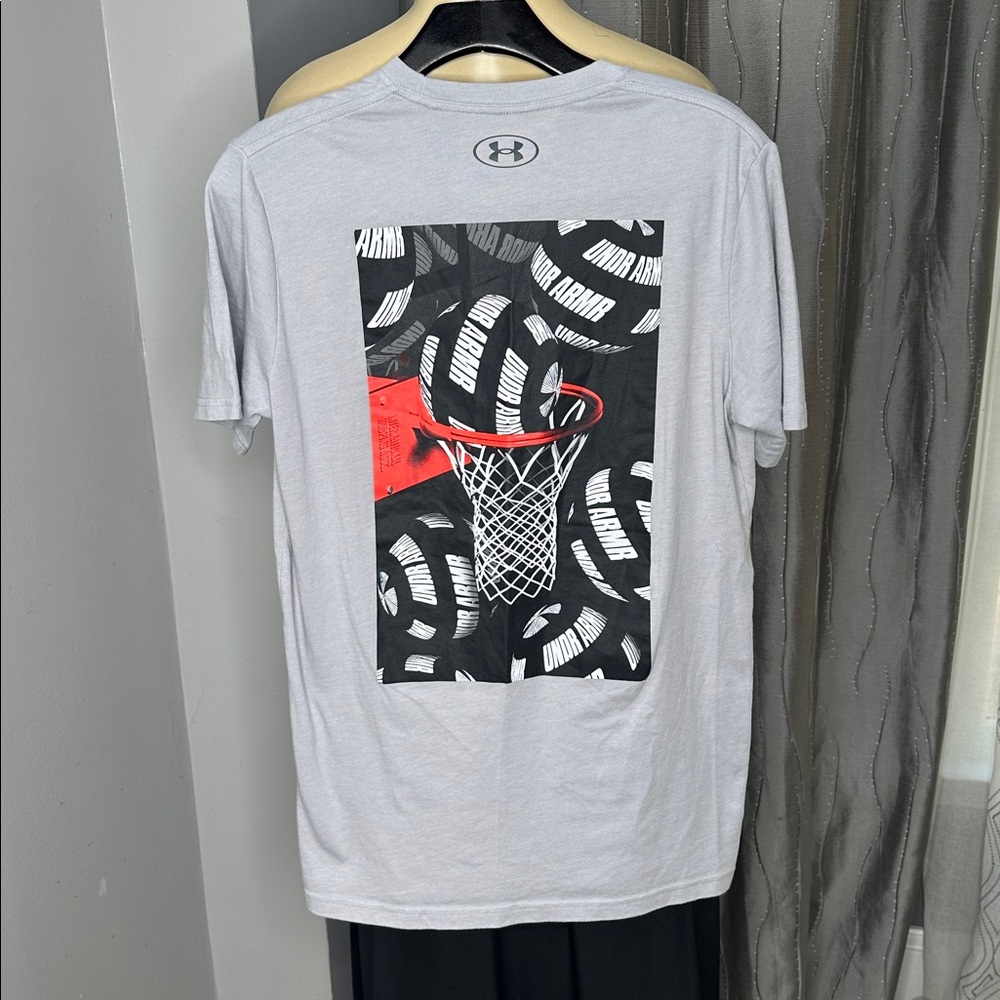 Under Armour Gray Men’s Sz S  International Hooping Assc. Tee